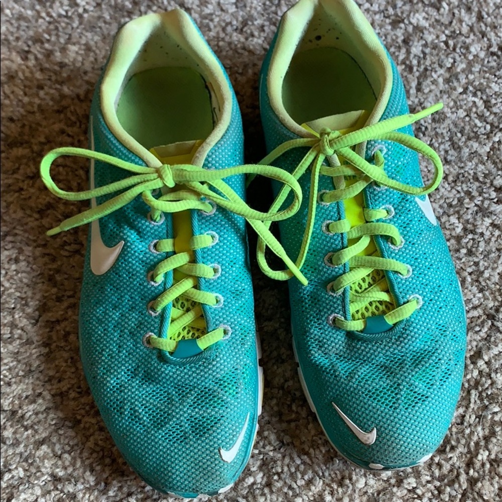 Nike Tennis shoes